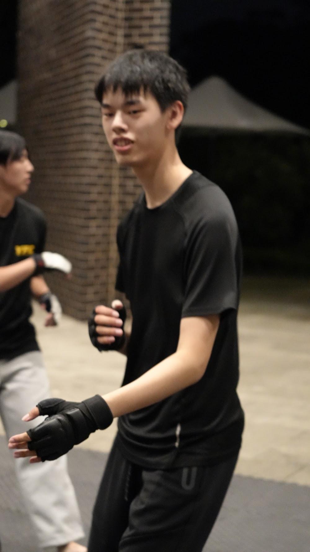 TDog Taekwondo training G944